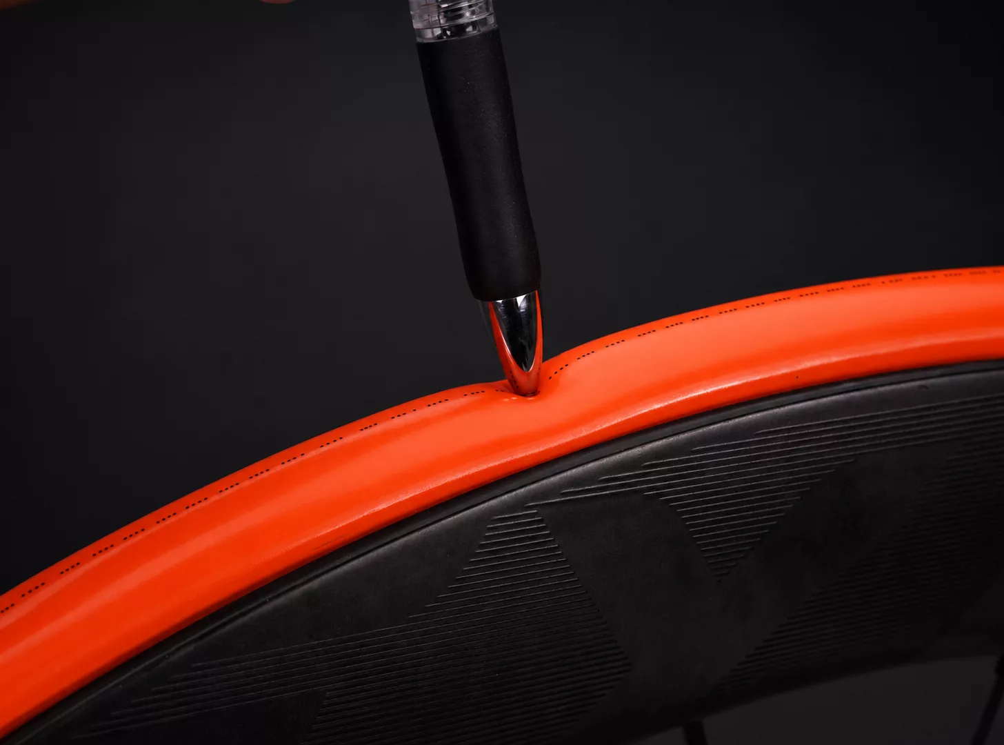 TPU Inner Tube Puncture Test